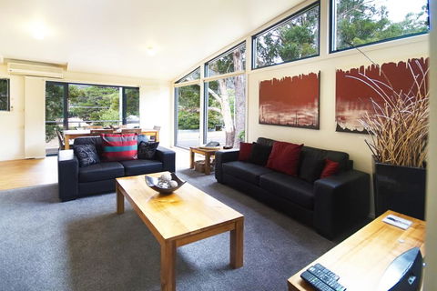 Glengarriff Townhouse 2 - Accommodation Port Macquarie 2
