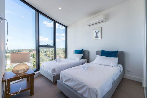Golden Box Hill Apartment - Accommodation Port Macquarie 2