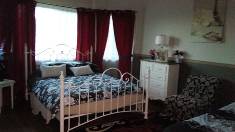 GOLDEN LACE B&B - Accommodation Port Macquarie 1