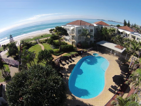 Golden Riviera Absolute Beachfront Resort - Accommodation Port Macquarie 0