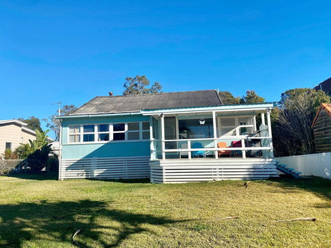 Golden Sands At Beachmere - Accommodation Port Macquarie 1