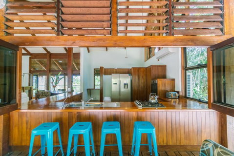 Golden Sunbird - Accommodation Port Macquarie 0