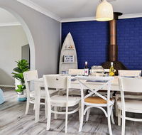 Gone Fishing - air conditioned crisp and clean - Accommodation Port Macquarie
