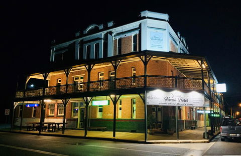 Grand Neath Hotel - Accommodation Port Macquarie 1