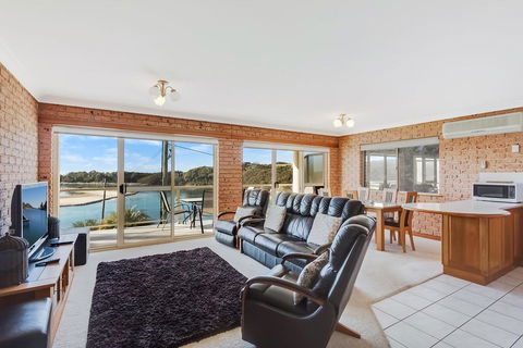 Grand Pacific 2 Unit 2 - Accommodation Port Macquarie 0