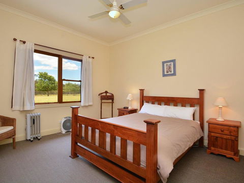 Grasmere Estate Homestead - Hear The Lions Roar From Nearby Hunter Valley Zoo - Accommodation Port Macquarie 2