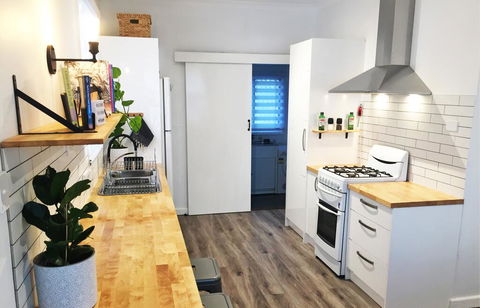 Great Comfort & Style In Central Location - Accommodation Port Macquarie 1