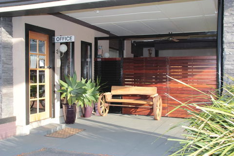 Gundagai Motel - Accommodation Port Macquarie 1