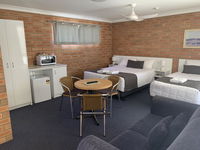 Gunsynd Motor Inn
