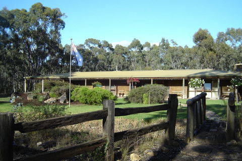 Gunyah Valley Retreat - Accommodation Port Macquarie 0