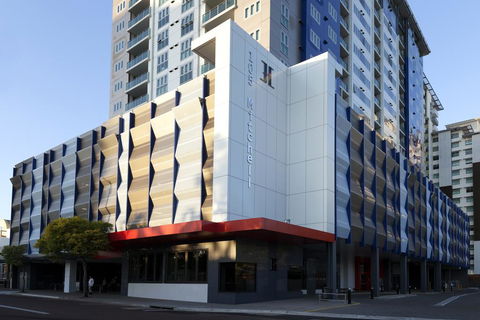 H On Mitchell Apartment Hotel - Accommodation Port Macquarie 0