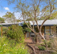 Hakea Bush Cabin - Accommodation Port Macquarie