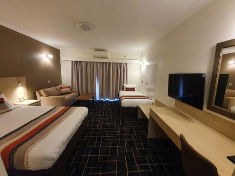 Hamilton's Queanbeyan Motel - Accommodation Port Macquarie 3