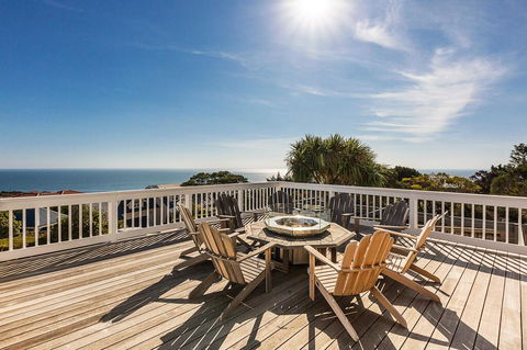 Hampton's Retreat Family Friendly, Water Views, Close To Beach With Heated Pool - Accommodation Port Macquarie 3