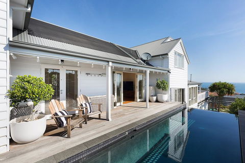 Hampton's Retreat Family Friendly, Water Views, Close To Beach With Heated Pool - Accommodation Port Macquarie 0