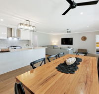Hamptons  the Point - Accommodation Port Macquarie
