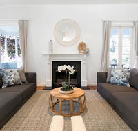Hamptons Style Family Home 5 Minutes From Beach - Accommodation Port Macquarie