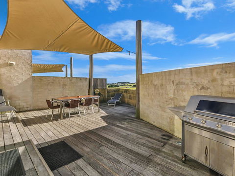 HEARN'S BEACHSIDE VILLA 9 - Accommodation Port Macquarie 1