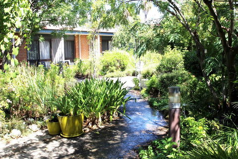 Henry's Quirindi - Accommodation Port Macquarie 2