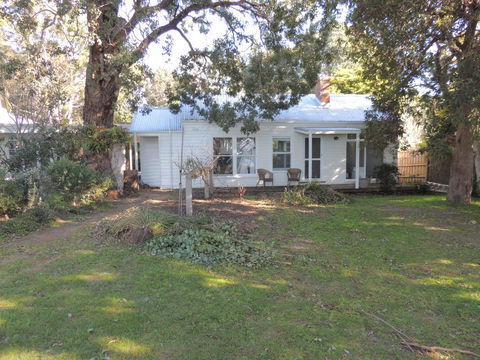 Heronswood Cottage - Accommodation Port Macquarie 0