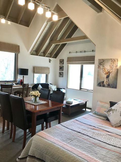 Hetos Hut - Accommodation Port Macquarie 3