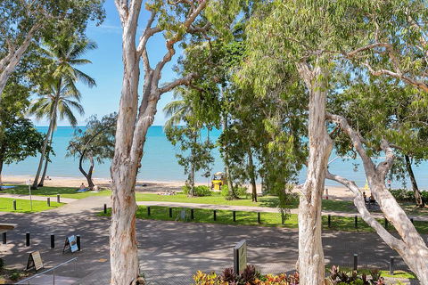 Hibiscus In Marlin Waters Palm Cove - Accommodation Port Macquarie 0