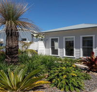 Hideaway at Culburra - guest house with plunge pool - Accommodation Port Macquarie