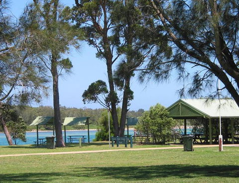 Hill Top Water And Bush Views - Accommodation Port Macquarie 2