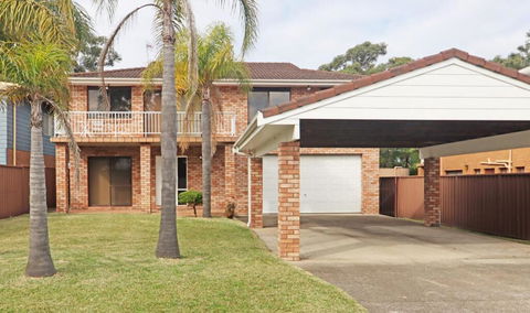 Hill Top Water And Bush Views - Accommodation Port Macquarie 0