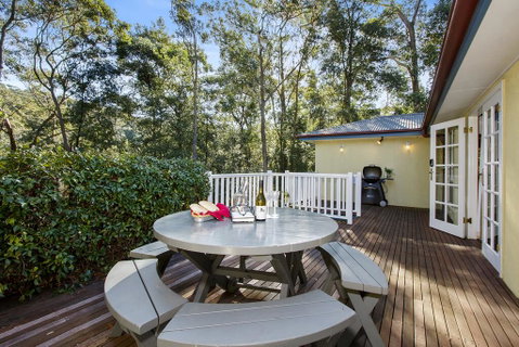 Hilldo - Lovely Mountainside Accommodation - Accommodation Port Macquarie 3