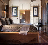 Hills End Iris - Accommodation Port Macquarie