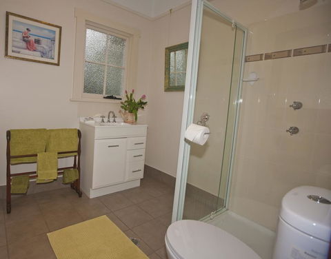 Hillside Cottage - Accommodation Port Macquarie 2