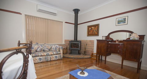 Hillside Cottage - Accommodation Port Macquarie 3