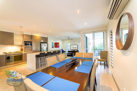 Holiday Home Bayhill Manor - Accommodation Port Macquarie 3
