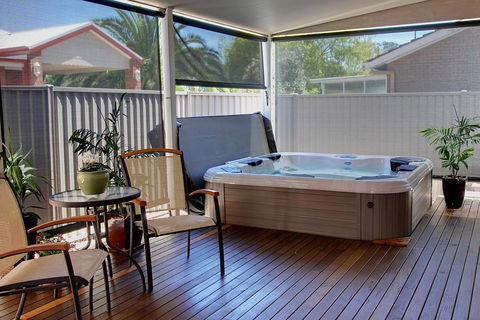 Holistic Haven - Accommodation Port Macquarie 1
