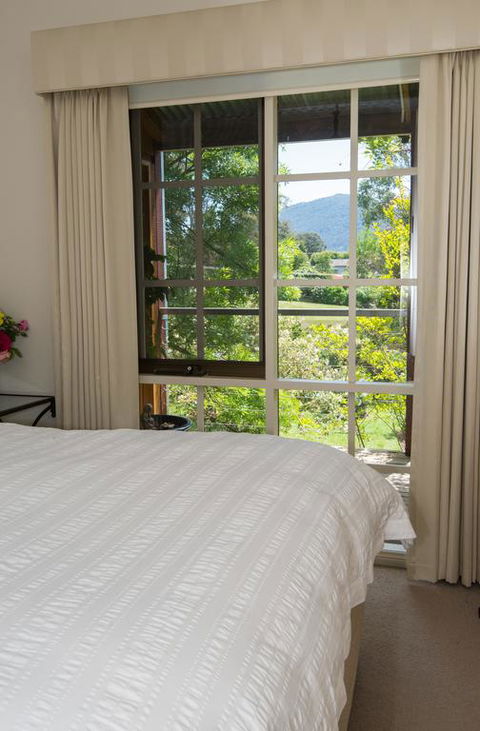 Hollyhock - Accommodation Port Macquarie 3