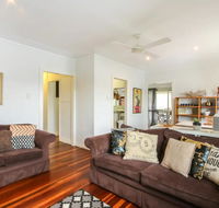 Homely Pembroke On The Park Cottage - Accommodation Port Macquarie