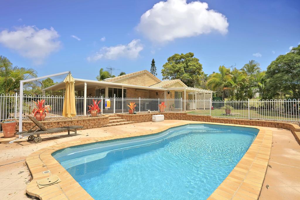 Dundowran QLD Accommodation Port Macquarie