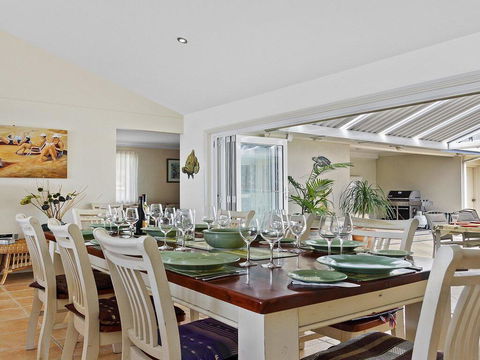 Horizon - SPECIAL OFFER 3 FOR 2 - Accommodation Port Macquarie 2