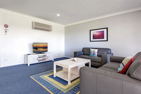 Horizons Golf Club, Villa 126 - Accommodation Port Macquarie 1
