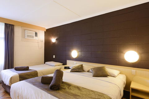 Hospitality Port Hedland - Accommodation Port Macquarie 3