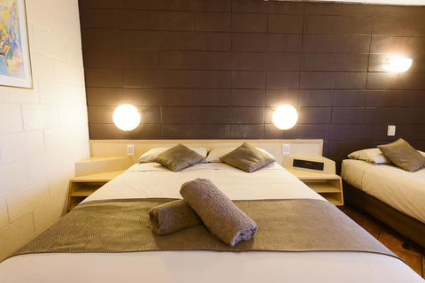Hospitality Port Hedland - Accommodation Port Macquarie 2
