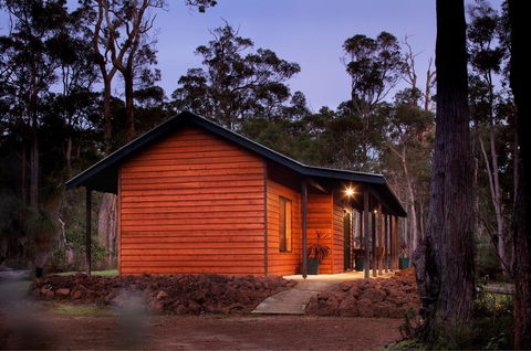 Island Brook Estate Winery And Chalets - Accommodation Port Macquarie 0