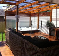 Island Living - Accommodation Port Macquarie