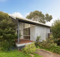 Island Villa - Accommodation Port Macquarie