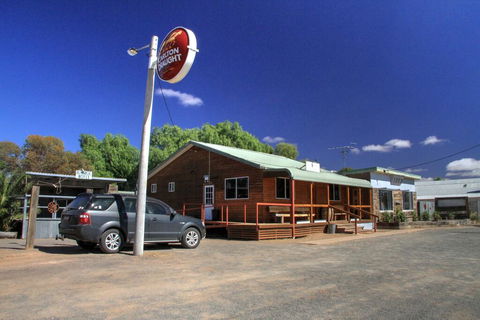 Ivanhoe Hotel Motel - Accommodation Port Macquarie 0