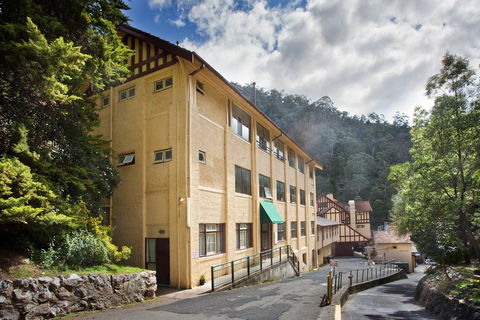 Jenolan Caves House - Accommodation Port Macquarie 2