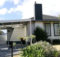 Jesson Crescent Dandenong Cozy House - Accommodation Port Macquarie