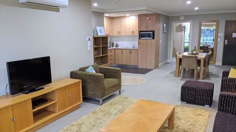 Jewel In The Crowne - Accommodation Port Macquarie 2