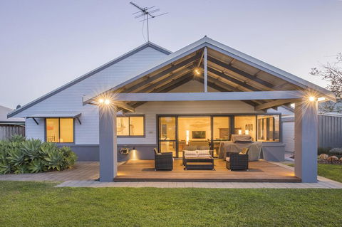 Jiia Jiia - Accommodation Port Macquarie 0